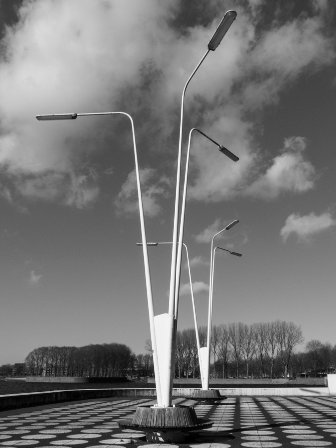 Oostoever van Sloterplas, Amsterdam in zwart-wit
